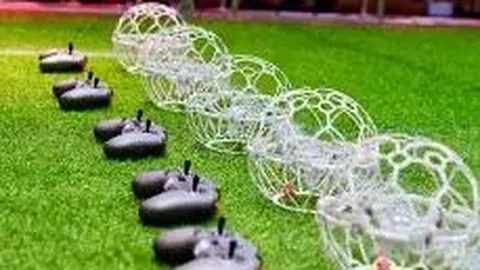 巴伯联决赛冲突升级，球员激烈扭打现德甲经典飞踹瞬间