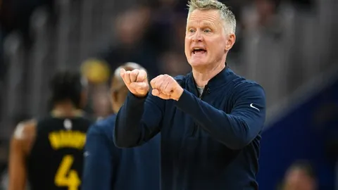 內維爾批評：即便92級同窗，亦難助現今曼聯達成榮耀